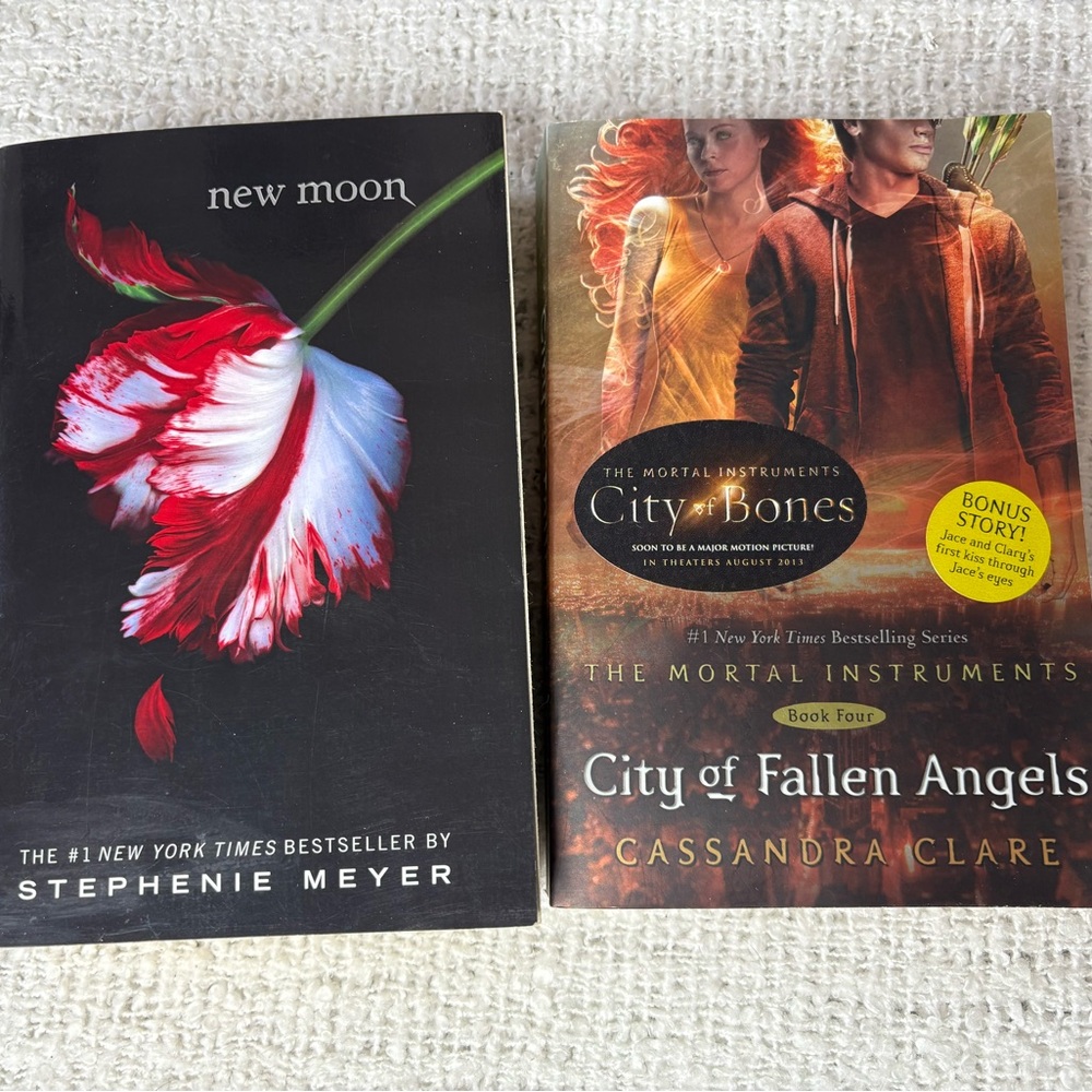 5/25 🚀 New Moon and City of Fallen Angels Books